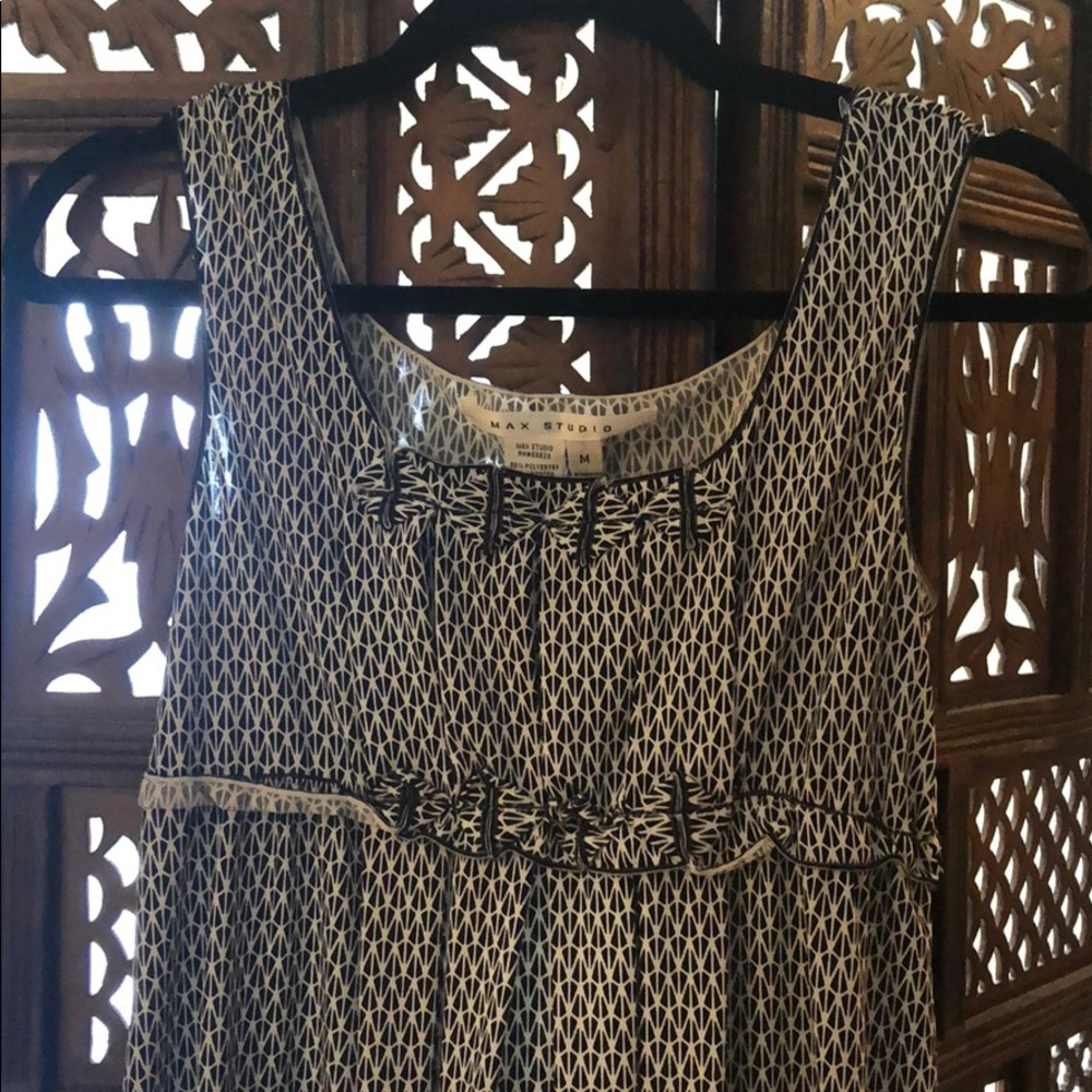 Max Studio Swing Tank